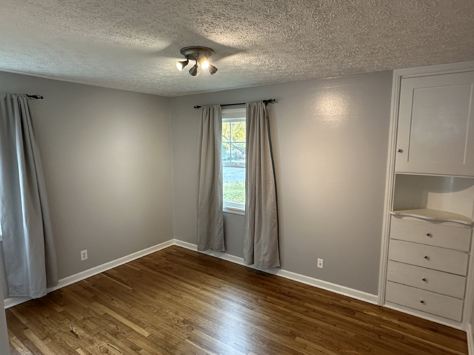 10421 E Springfield Ave property image