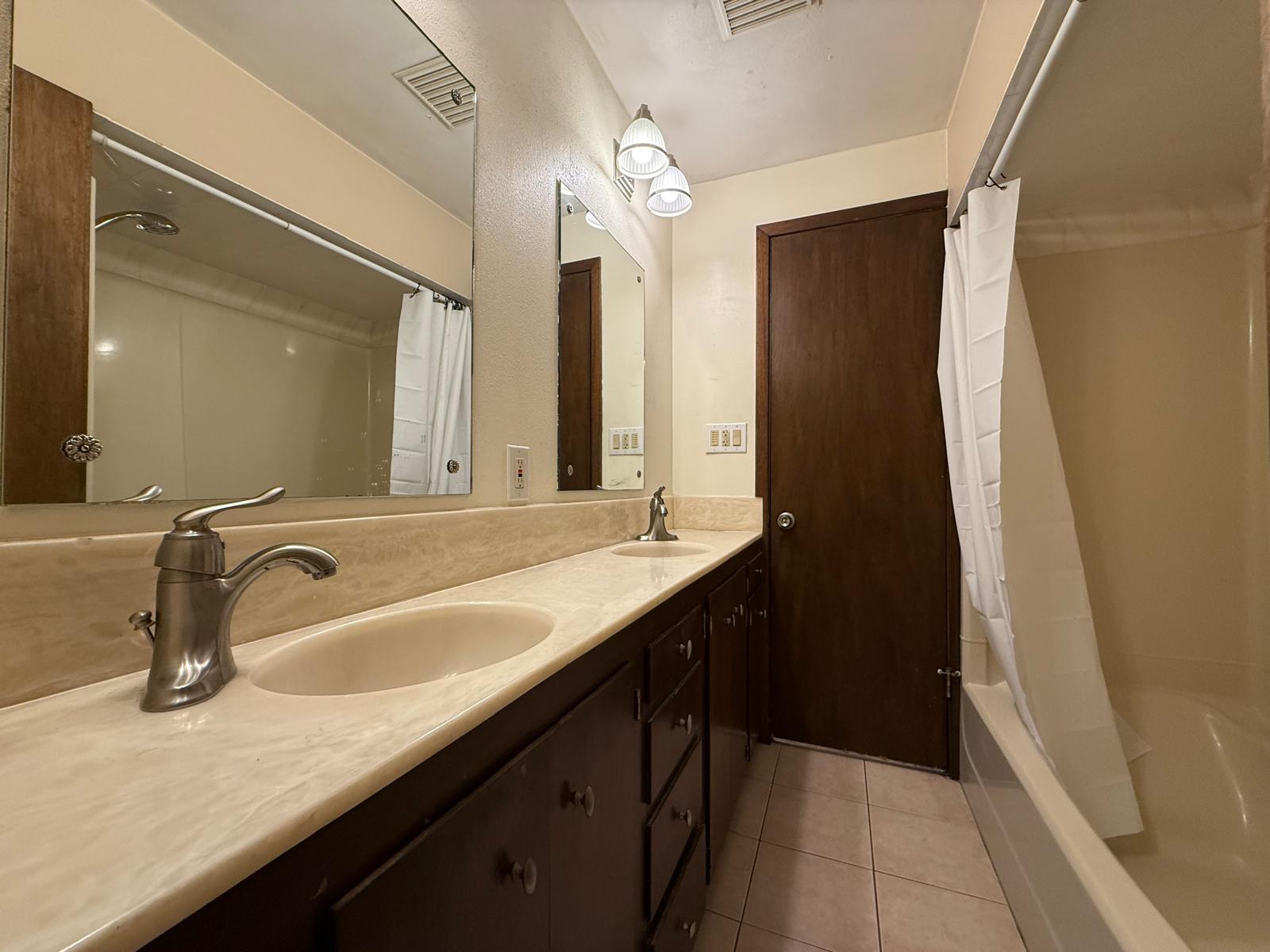 12915 E Blossey Ave property image