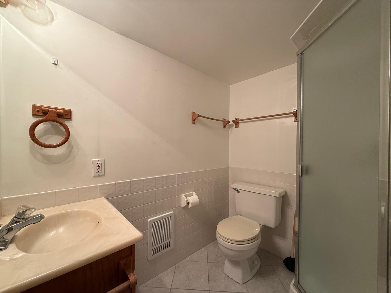 12915 E Blossey Ave property image