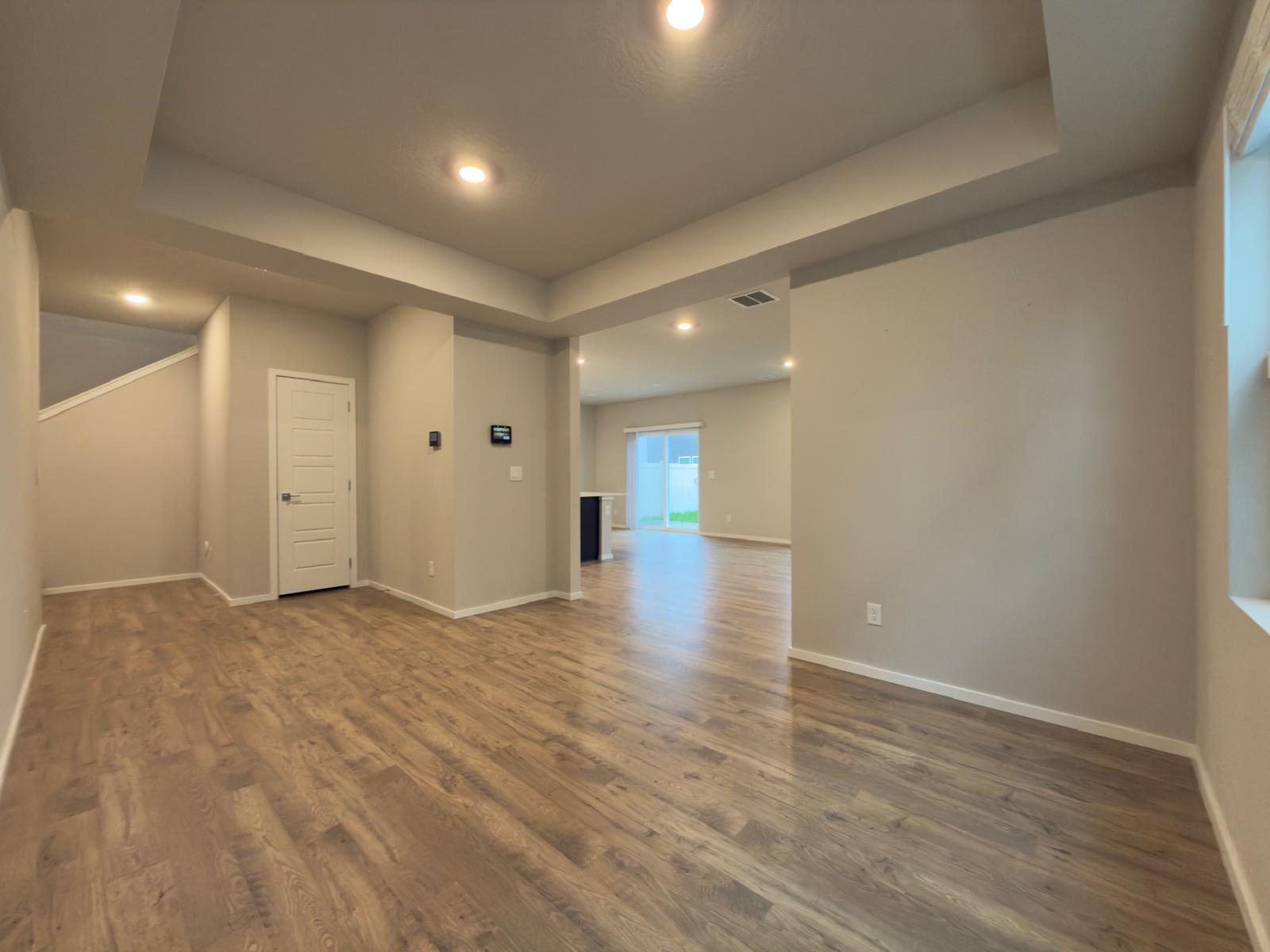 Large Single Family Home 5 bed 2.5 Bath & 2 Stall Garage! property image