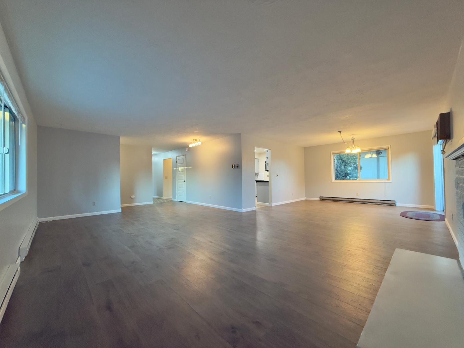 Huge duplex with a Garage For Rent, Spokane South-Hill property image