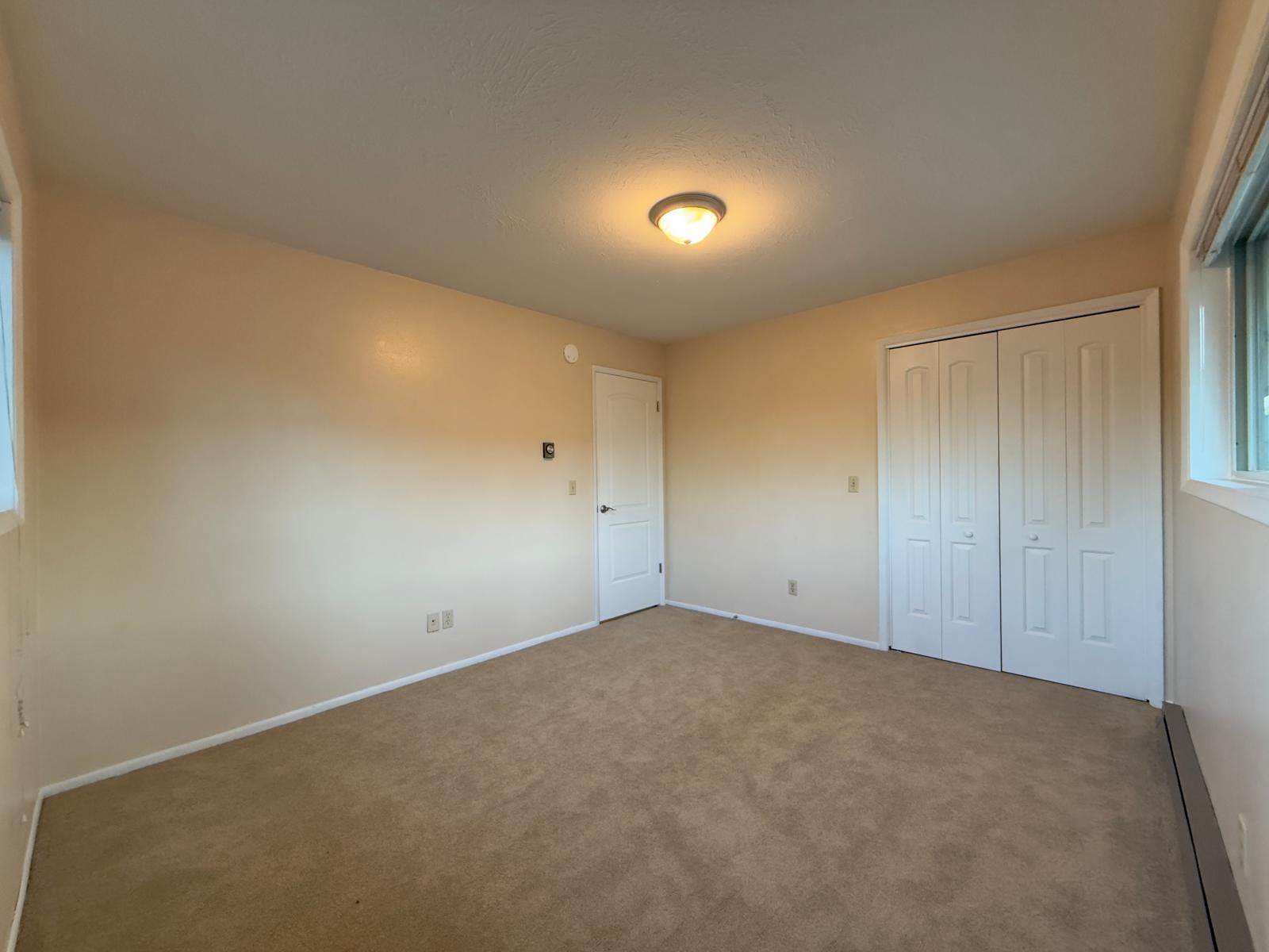 Huge duplex with a Garage For Rent, Spokane South-Hill property image