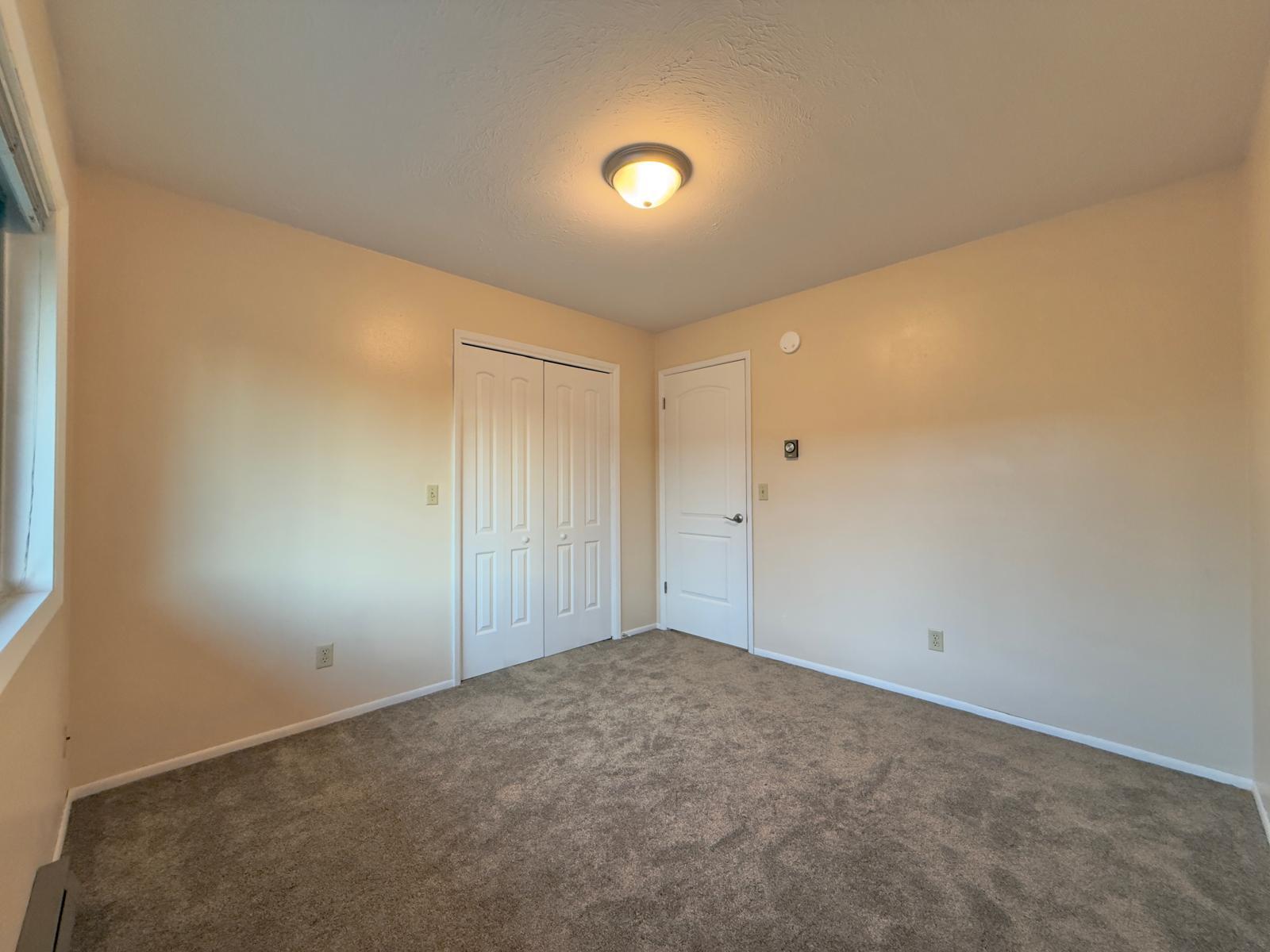 Huge duplex with a Garage For Rent, Spokane South-Hill property image