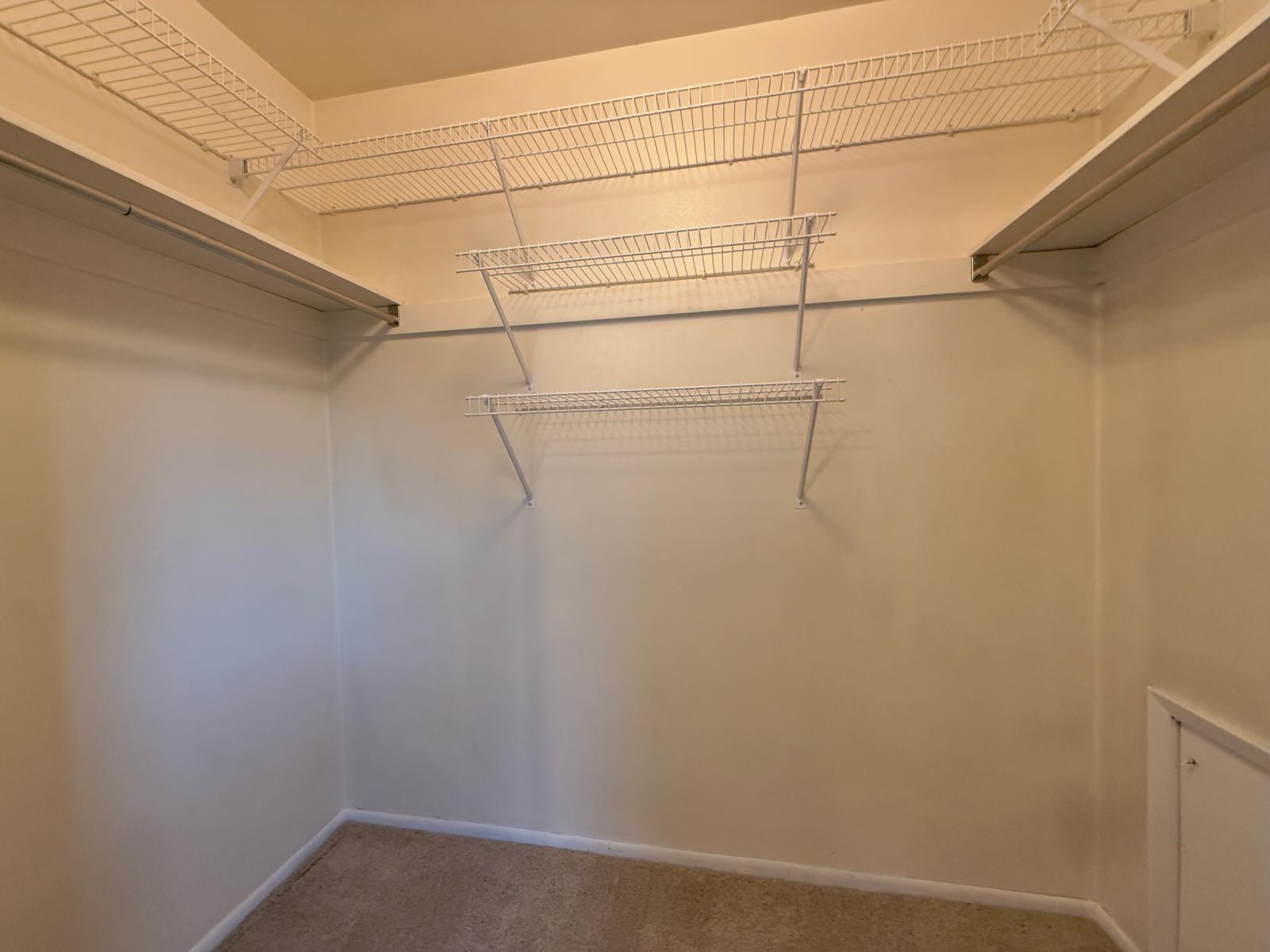 Huge duplex with a Garage For Rent, Spokane South-Hill property image