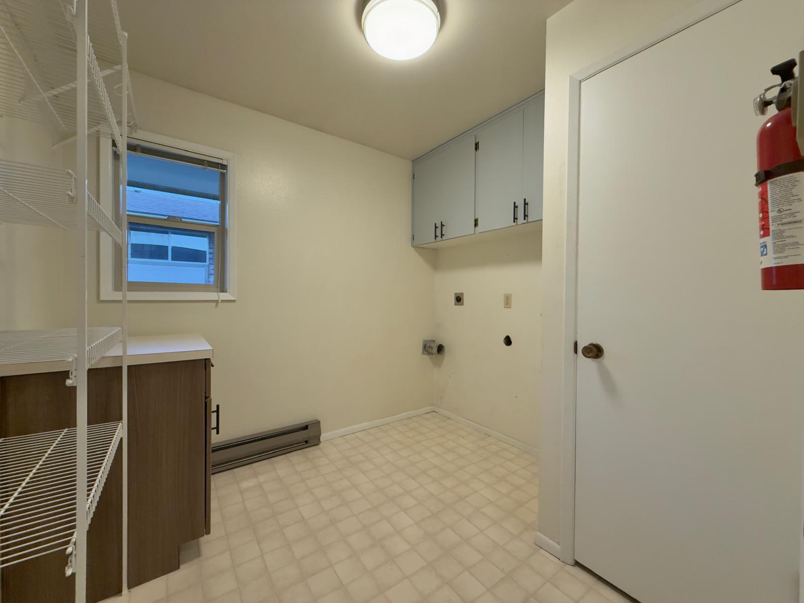 Huge duplex with a Garage For Rent, Spokane South-Hill property image