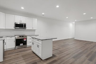 2224 E 4th Ave property image