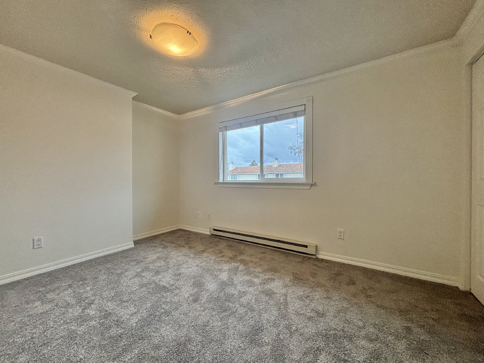 2111 N Houk Rd property image