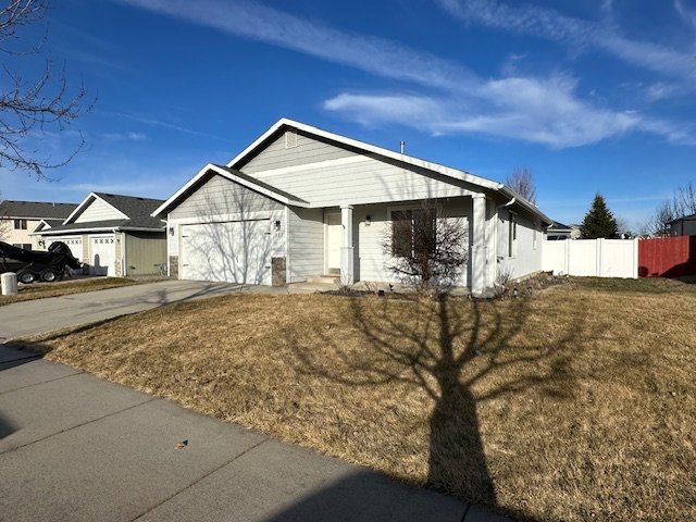 327 S Aspen St property image