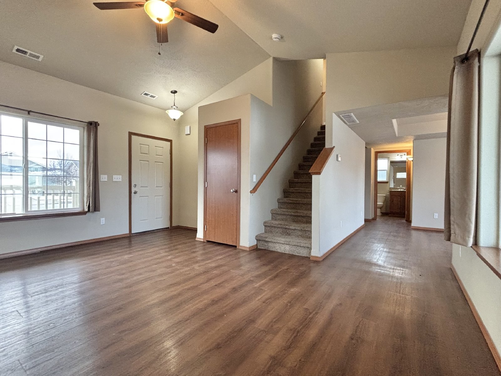 8811 N Elm St property image