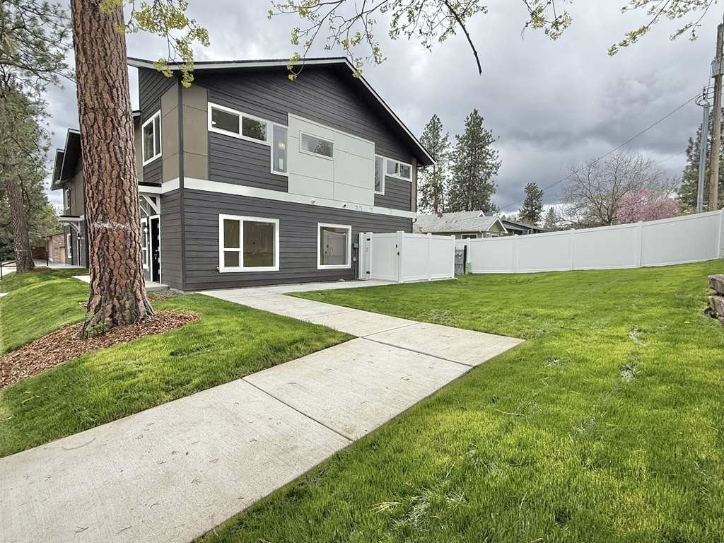 Brand New South Hill Quadplex 3 bed 2.5 bath property image