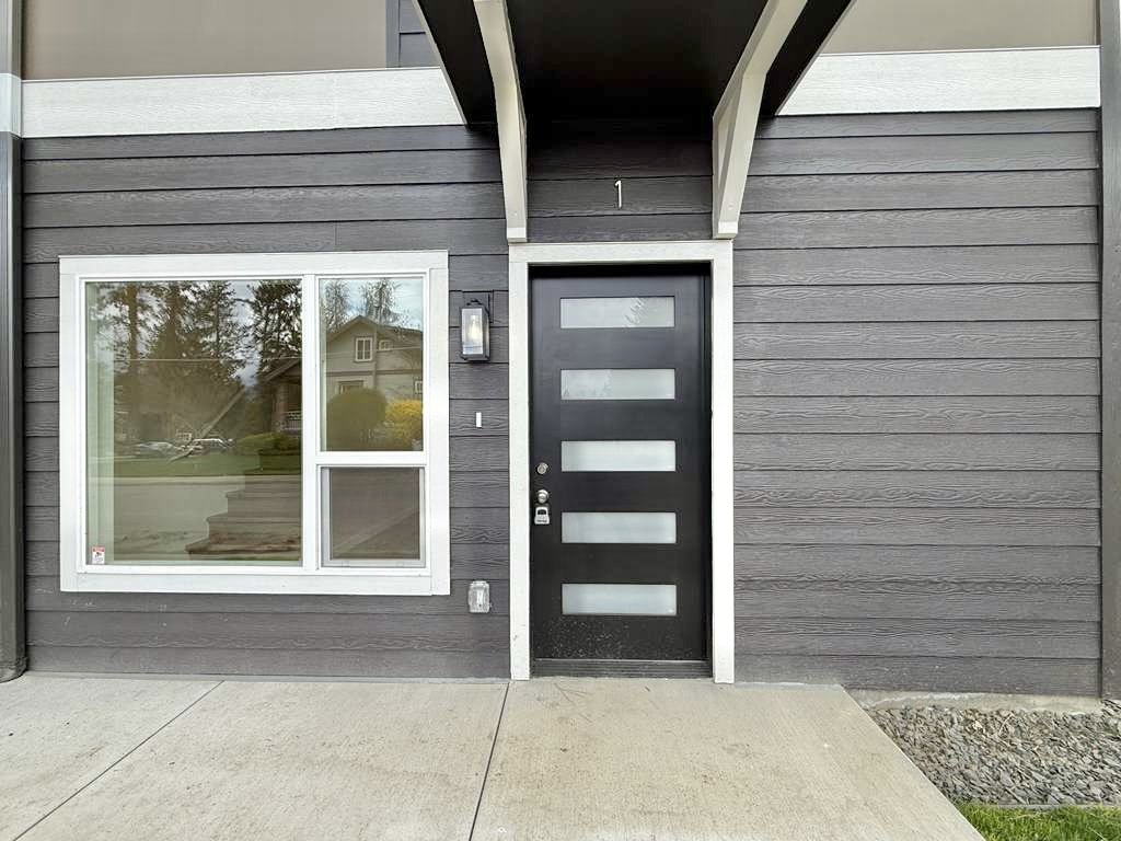 Brand New South Hill Quadplex 3 bed 2.5 bath property image