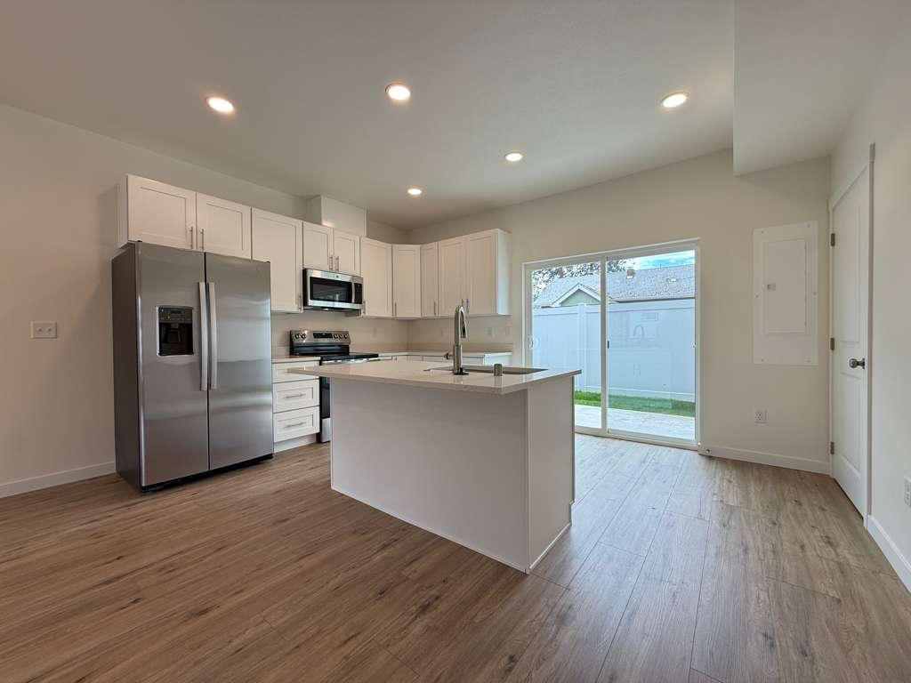 Brand New South Hill Quadplex 3 Bed 2.5 Bath property image