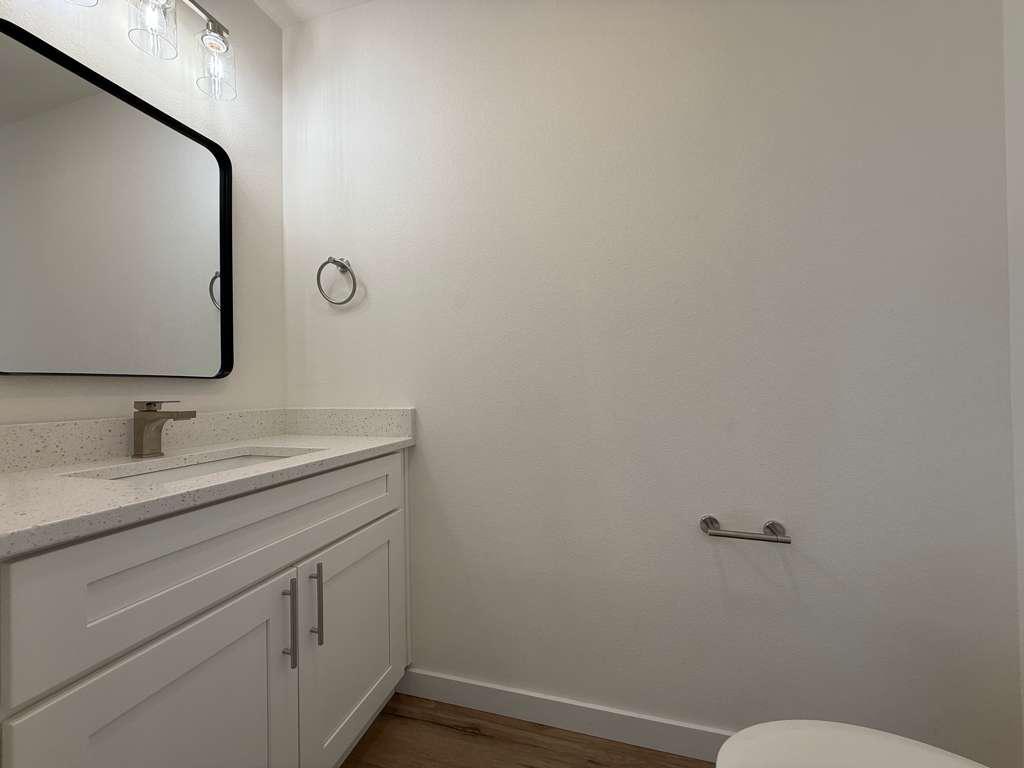 Brand New South Hill Quadplex 3 Bed 2.5 Bath property image