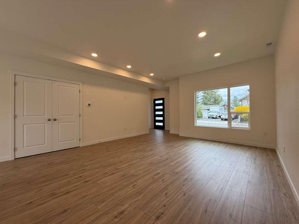 Brand New South Hill Quadplex 3 Bed 2.5 Bath property image