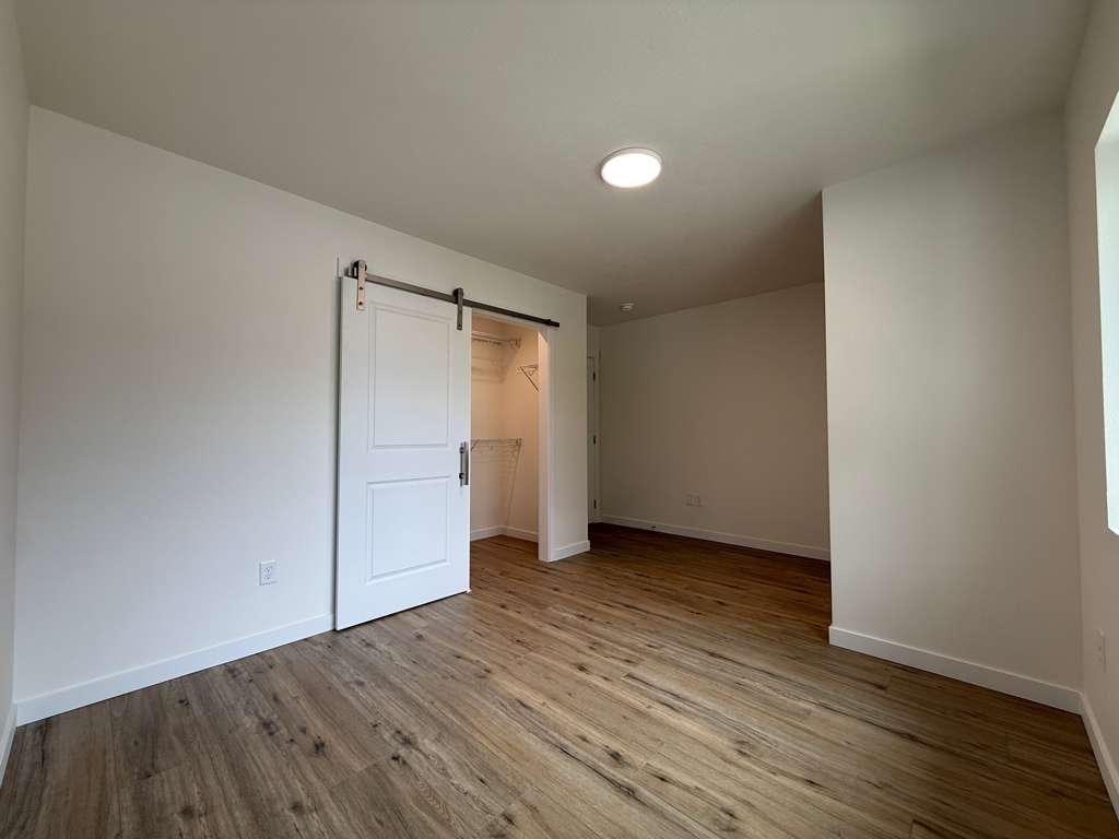 Brand New South Hill Quadplex 3 Bed 2.5 Bath property image