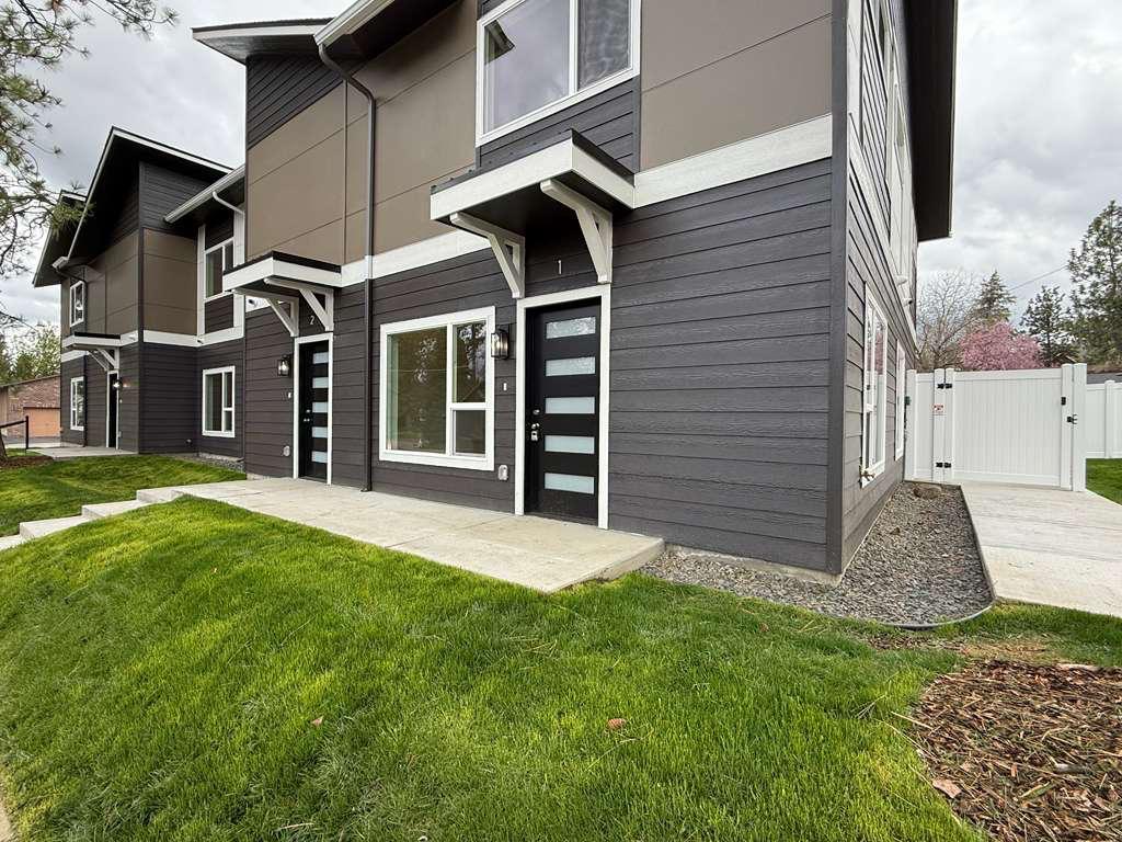 Brand New South Hill Quadplex 3 Bed 2.5 Bath property image