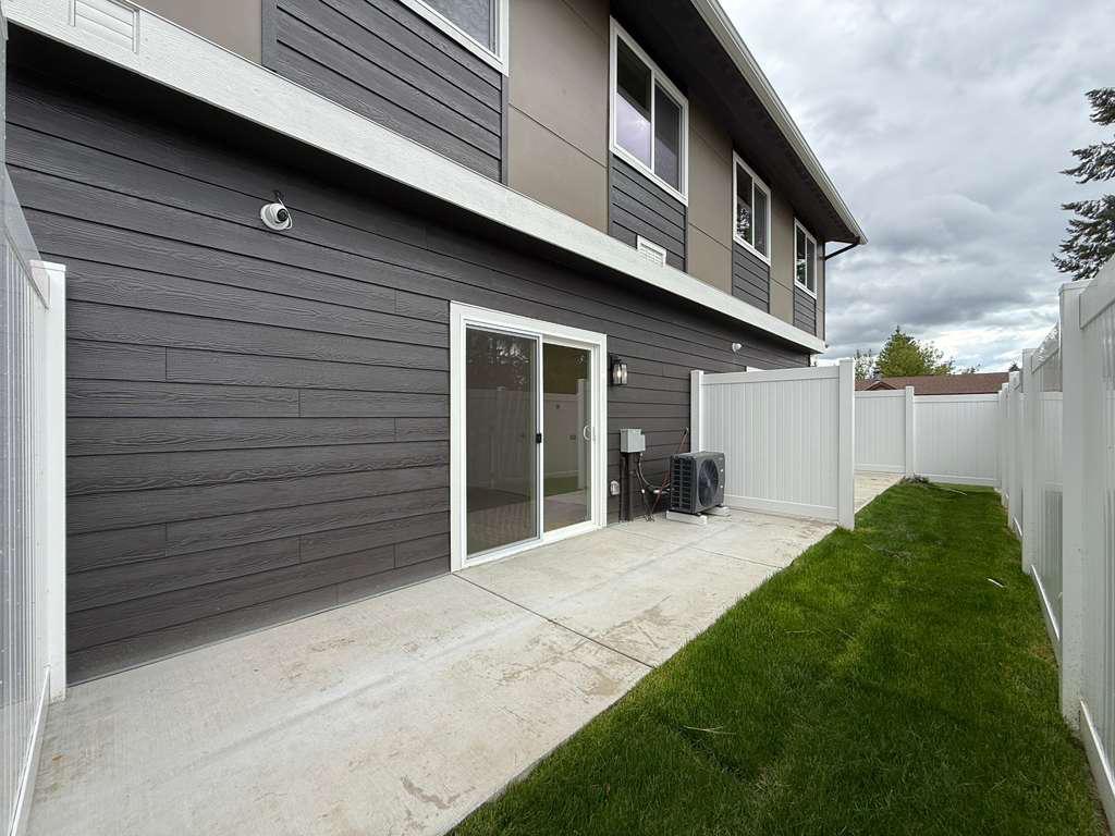 Brand New South Hill Quadplex 3 Bed 2.5 Bath property image
