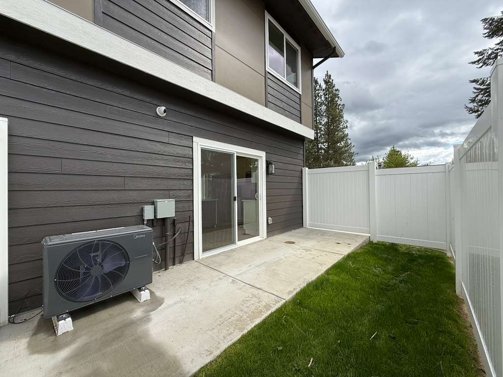 Brand New South Hill Quadplex 3 Bed 2.5 Bath property image