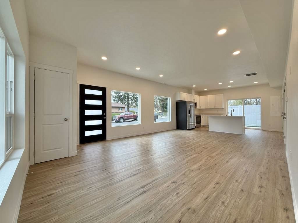 Brand New South Hill Quadplex 3 Bed 2.5 Bath property image
