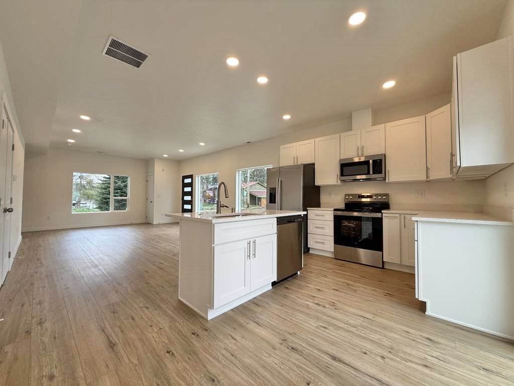 Brand New South Hill Quadplex 3 Bed 2.5 Bath property image