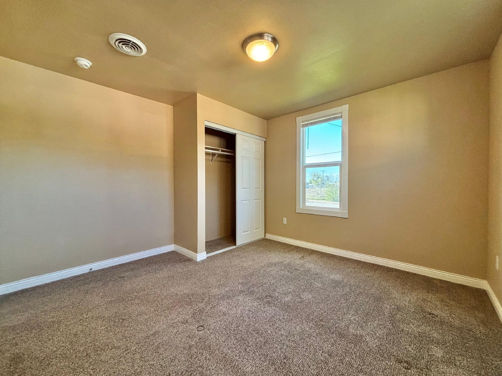 4216 E Princeton Ave property image