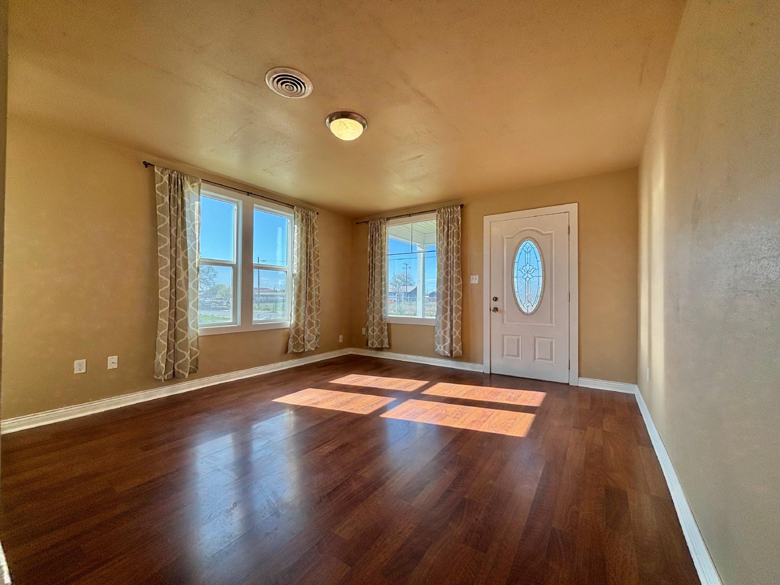 4216 E Princeton Ave property image