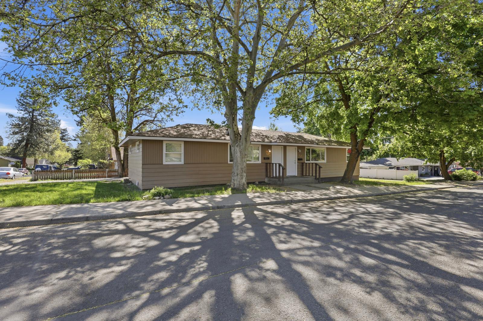 3218 N Maple St property image