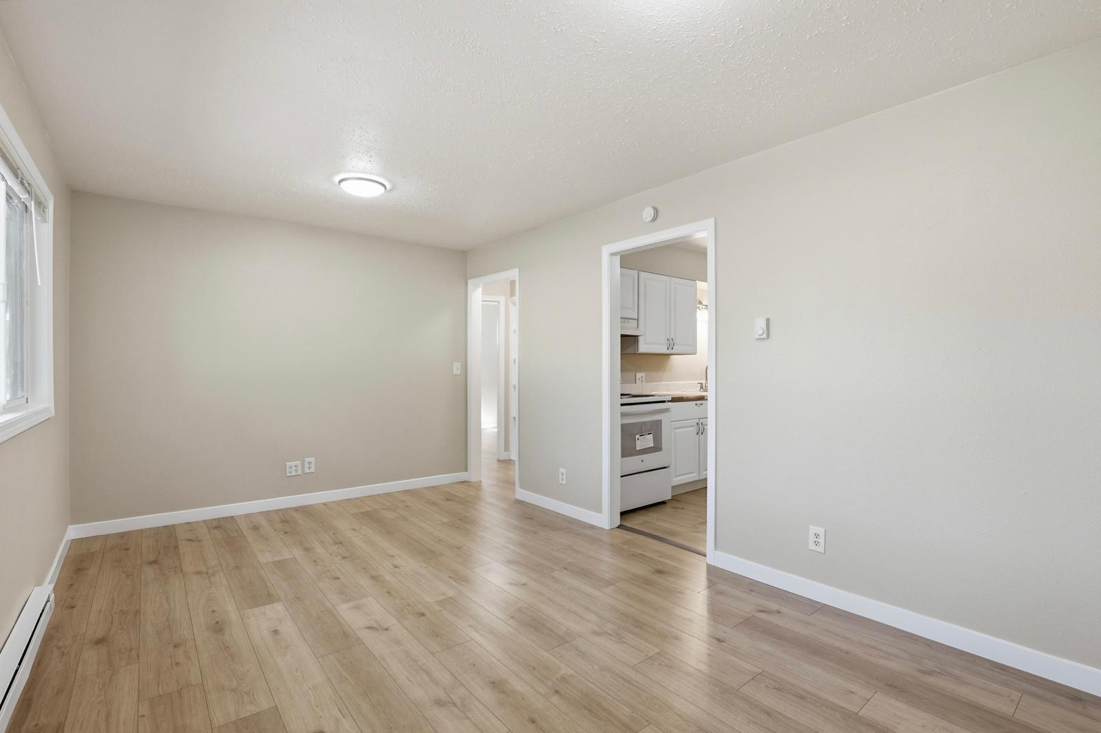 3218 N Maple St property image