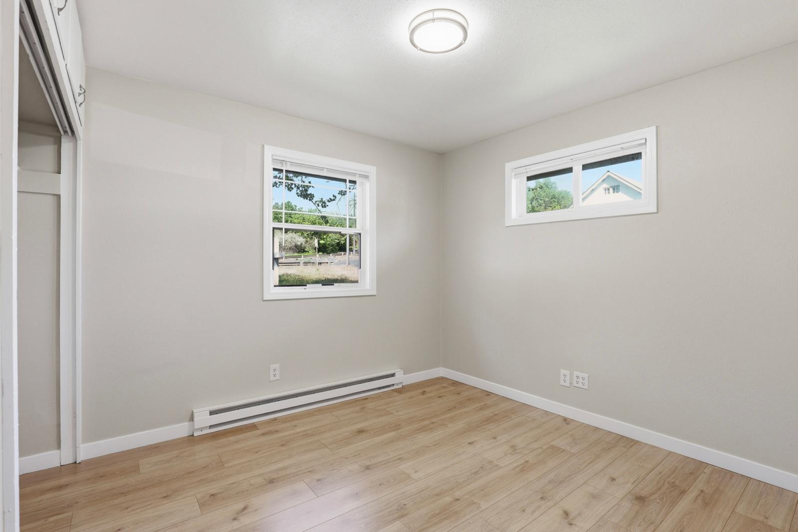 3218 N Maple St property image