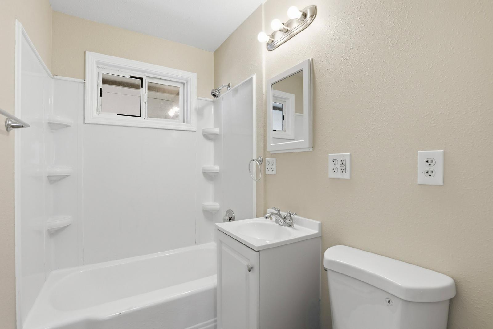 3218 N Maple St property image