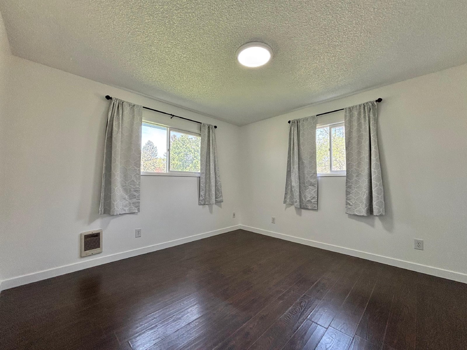 1019 N Woodward Rd property image