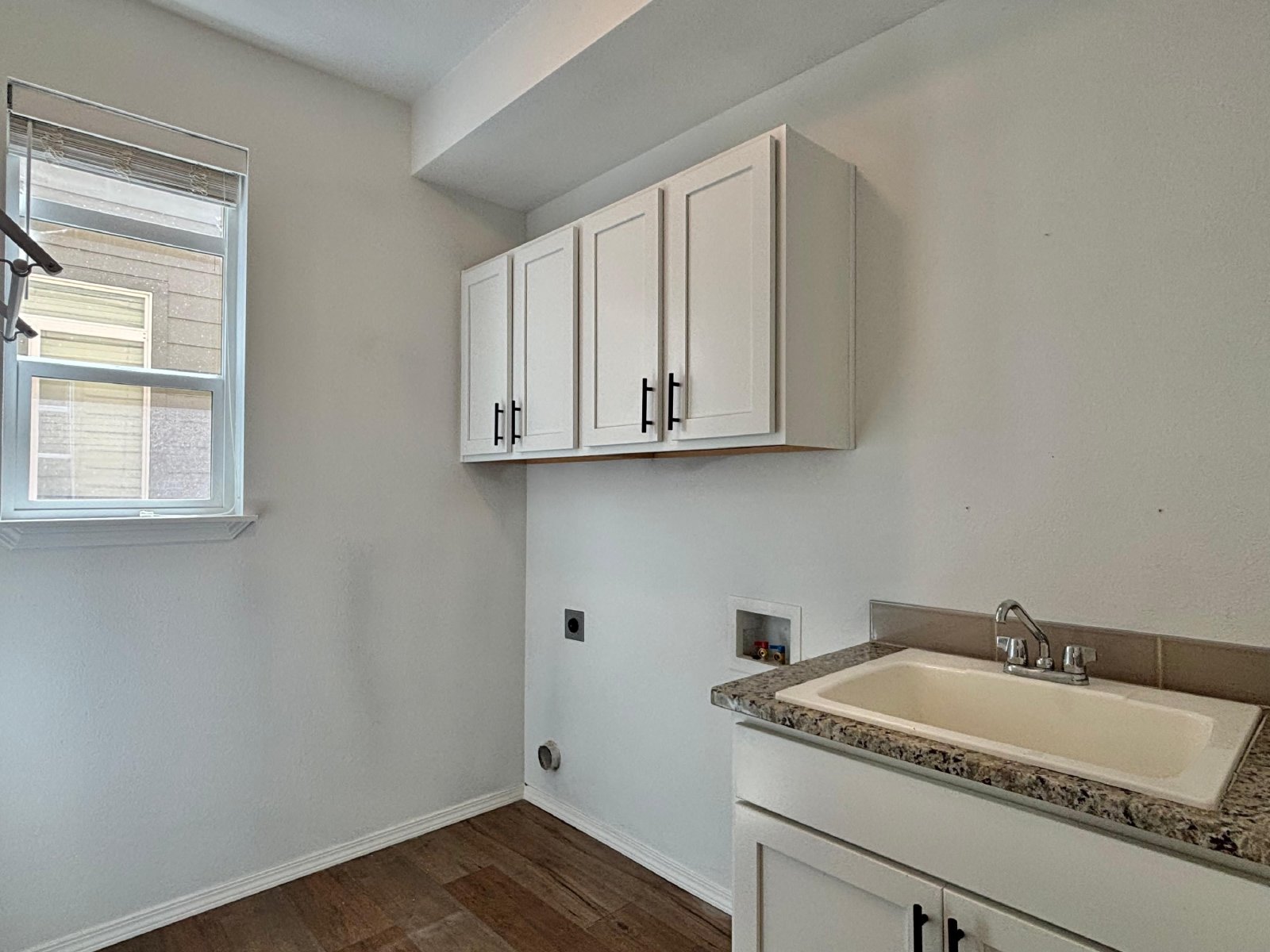 8316 N James Ct property image