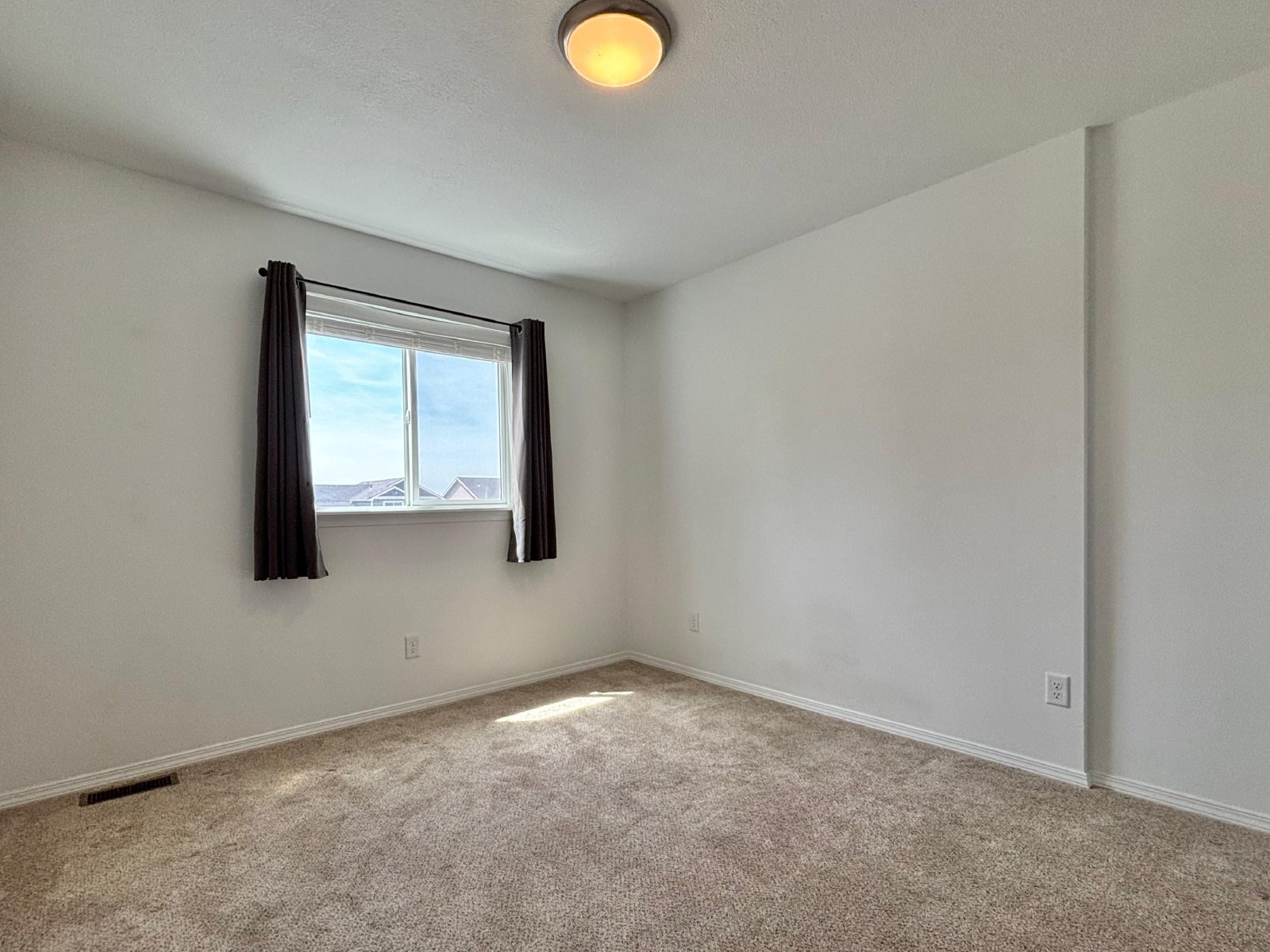 8316 N James Ct property image