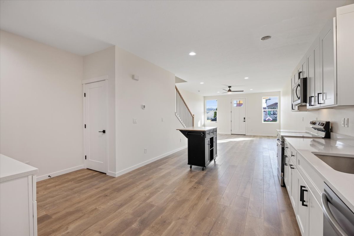 717 E Lacrosse Ave property image