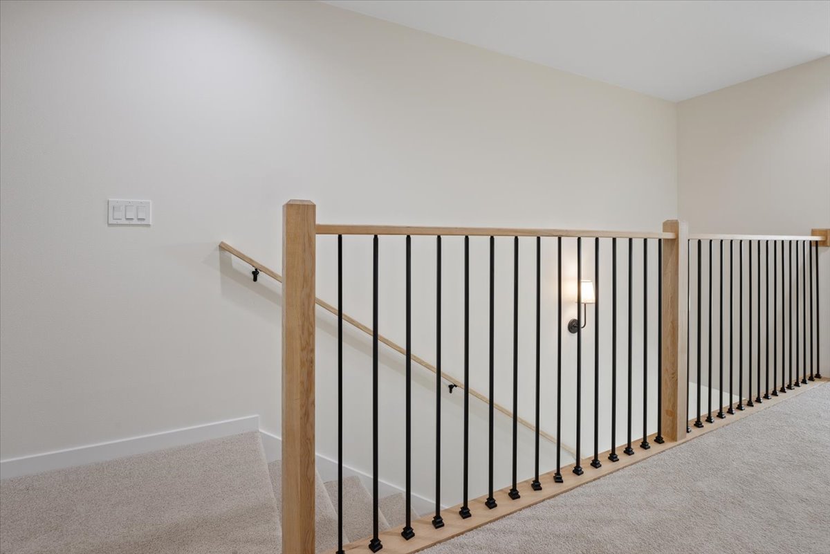 717 E Lacrosse Ave property image