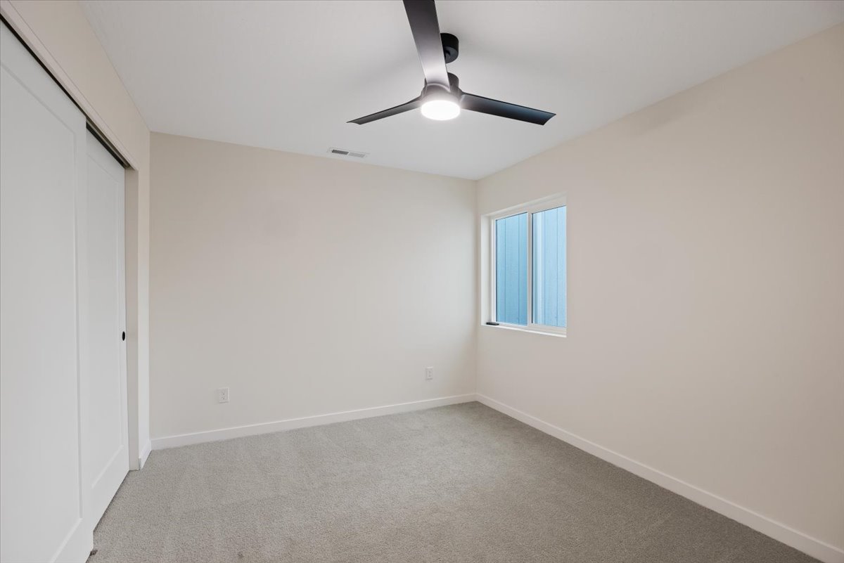 717 E Lacrosse Ave property image