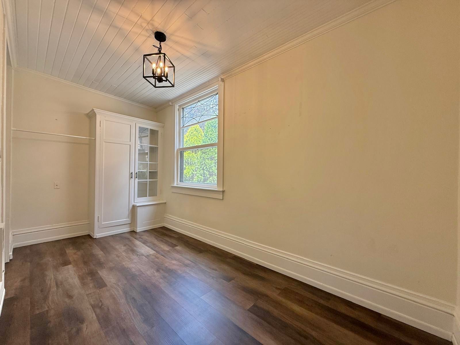 1715 W Pacific Ave property image