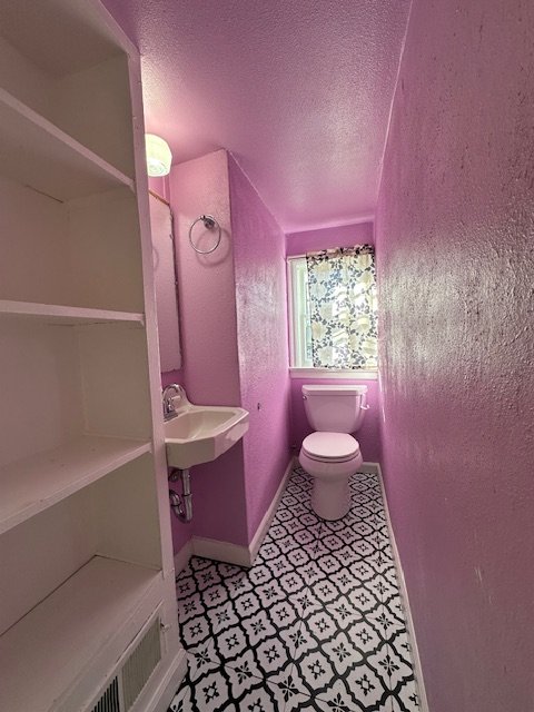 4703 N Cedar St property image