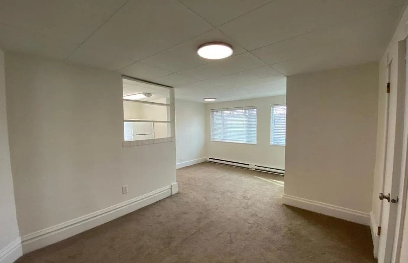 1715 W Pacific Ave property image
