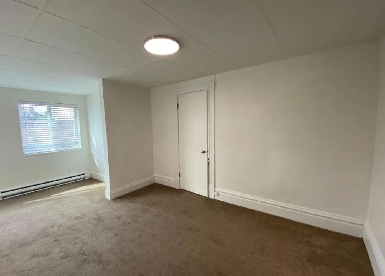 1715 W Pacific Ave property image