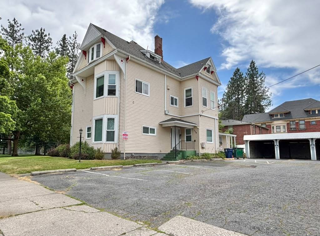 176 S Chestnut St property image