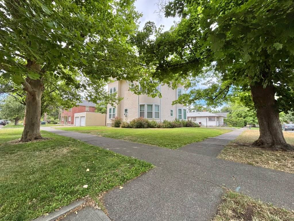 176 S Chestnut St property image