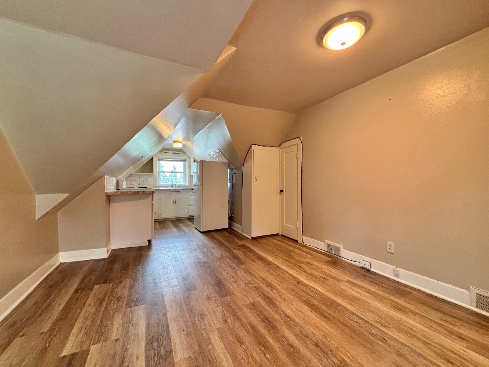 176 S Chestnut St property image