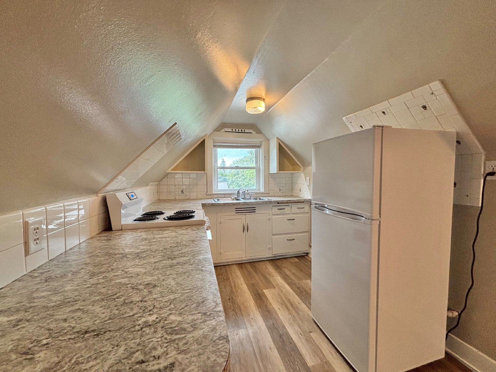 176 S Chestnut St property image