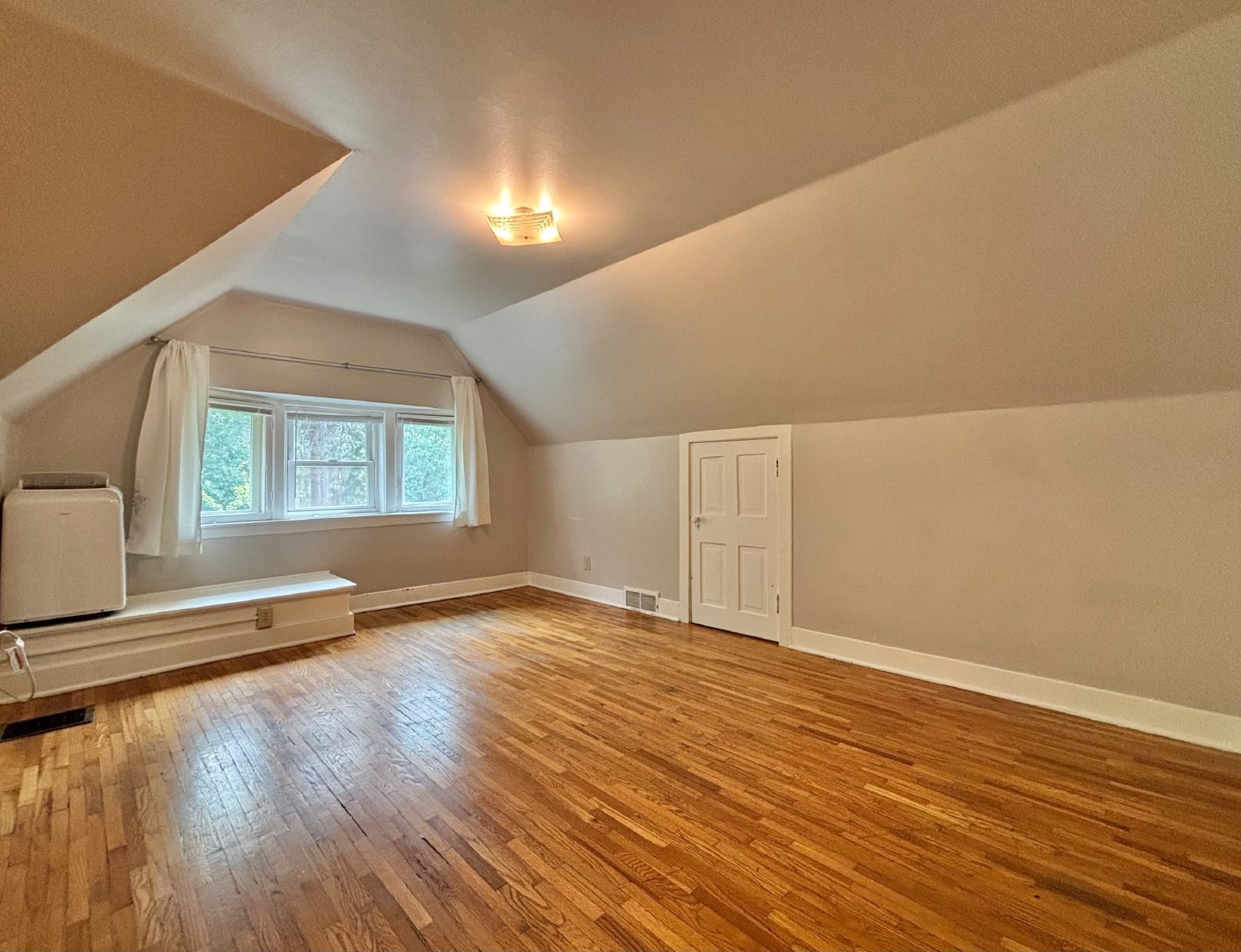 176 S Chestnut St property image