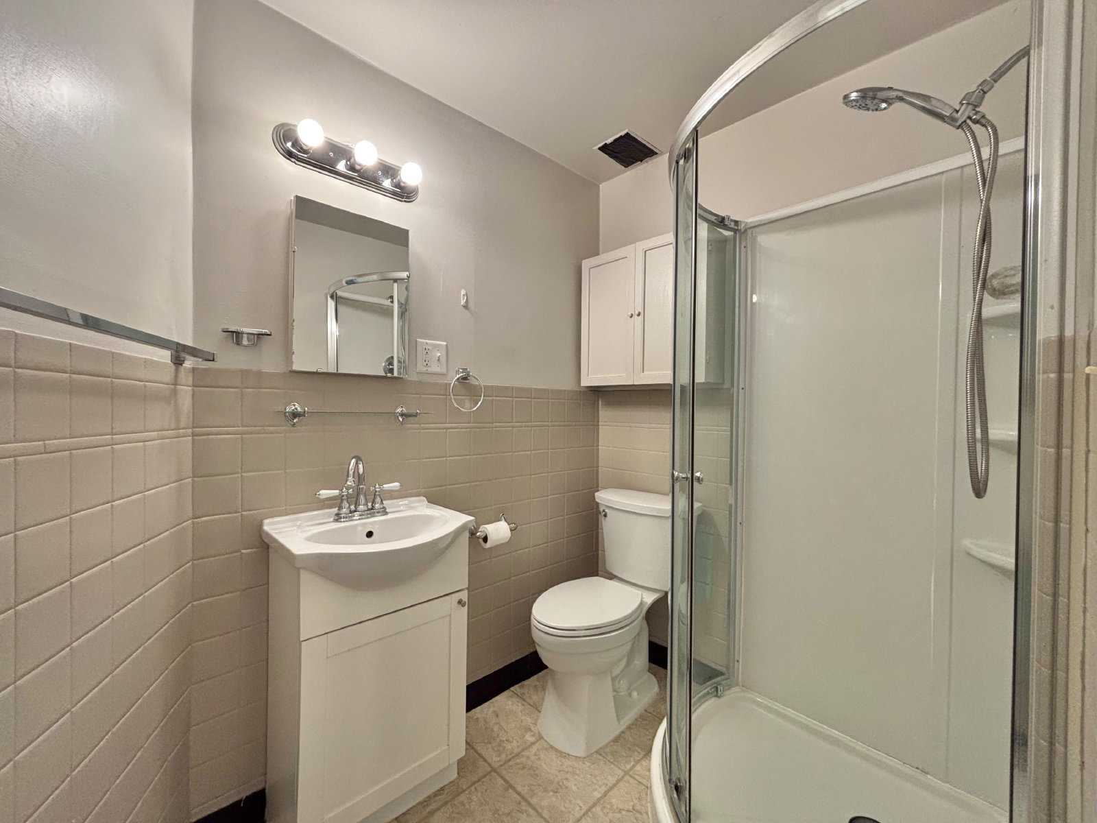 176 S Chestnut St property image