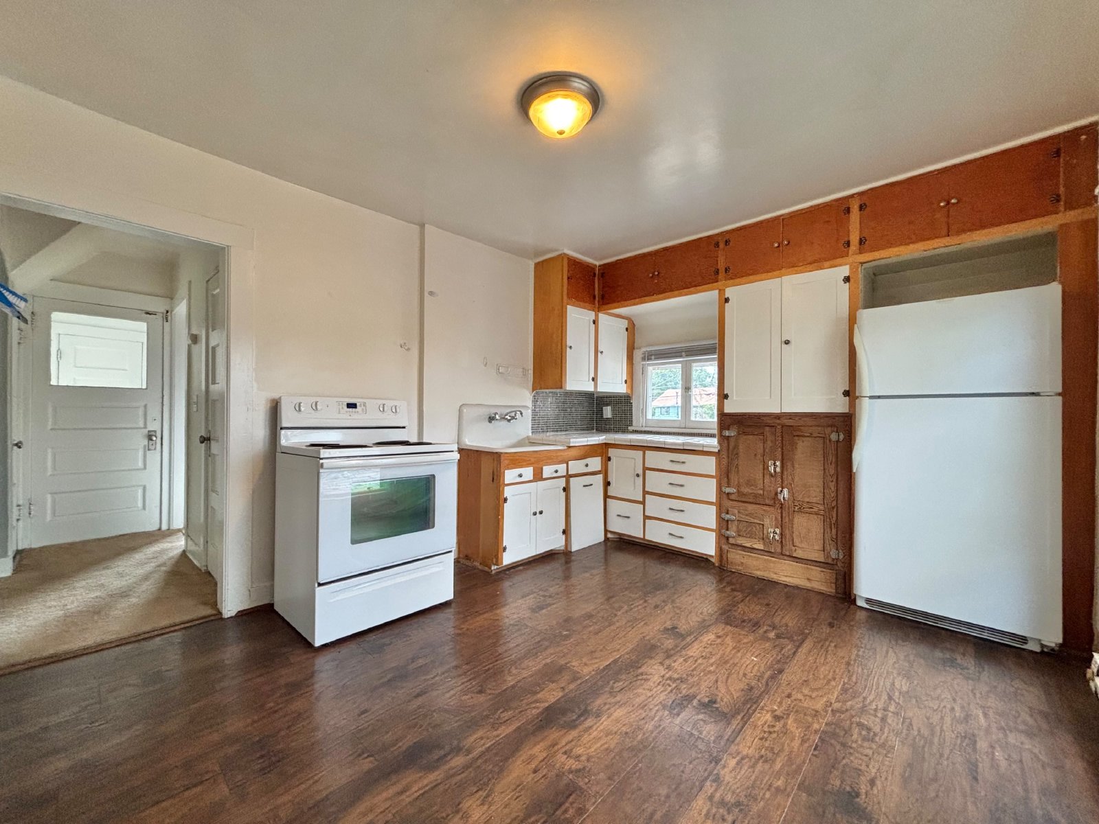 1122 W Augusta Ave property image