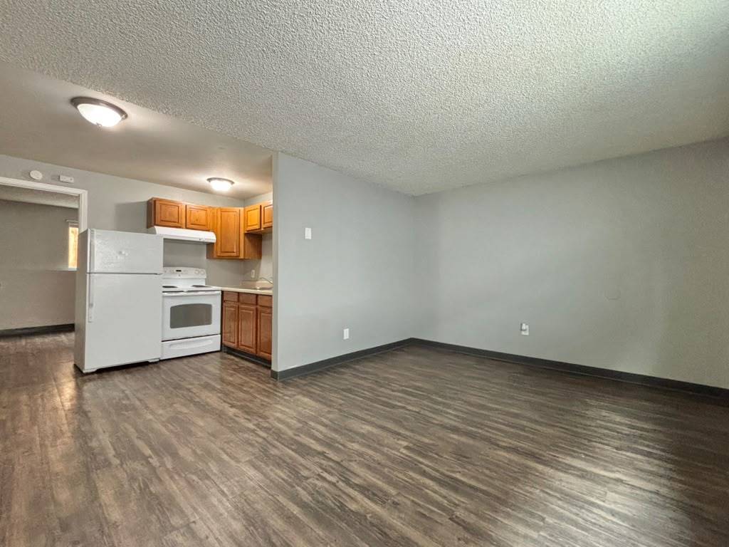 1915 W Boone Ave property image