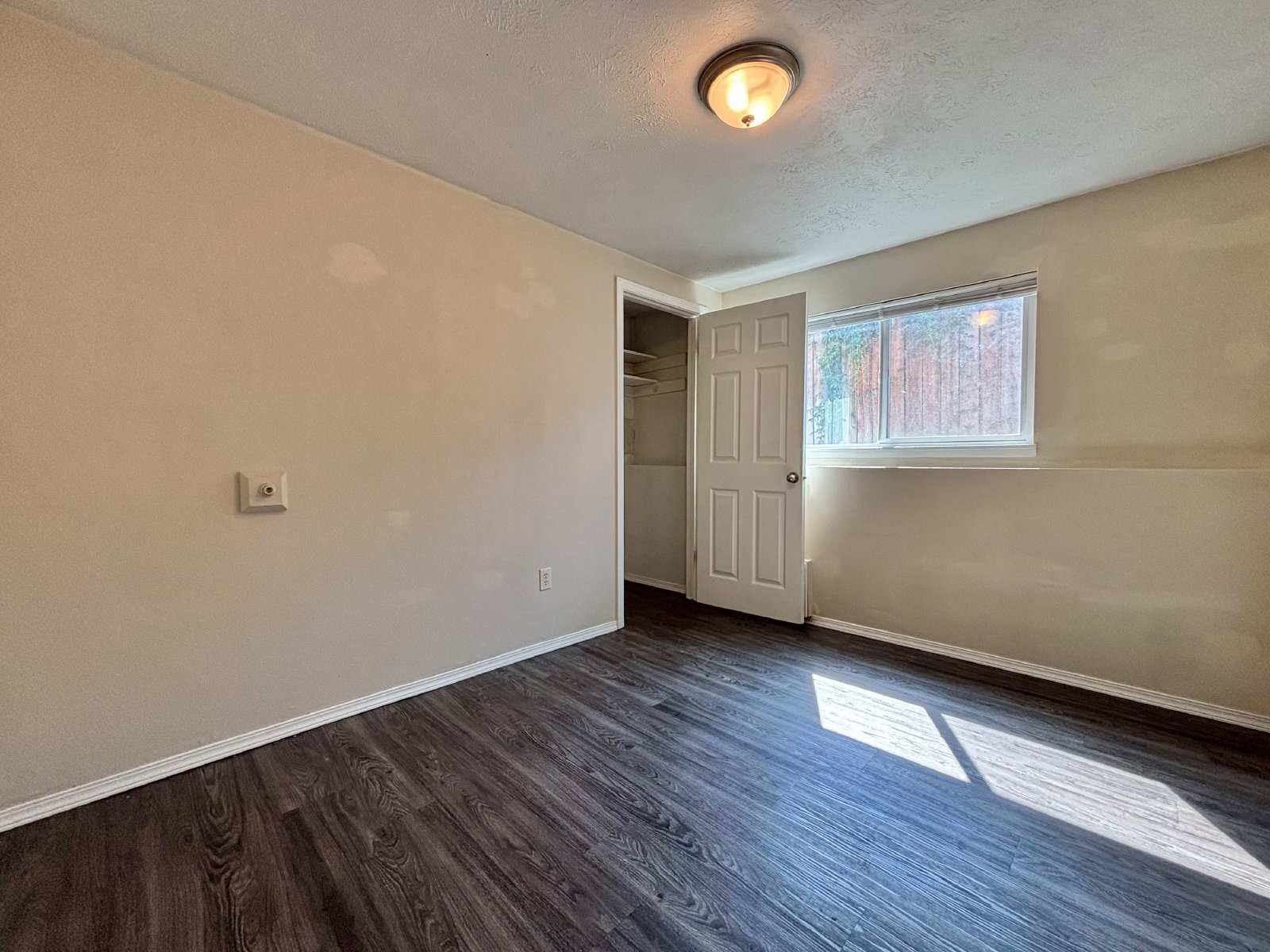 2927 E Olympic Ave property image