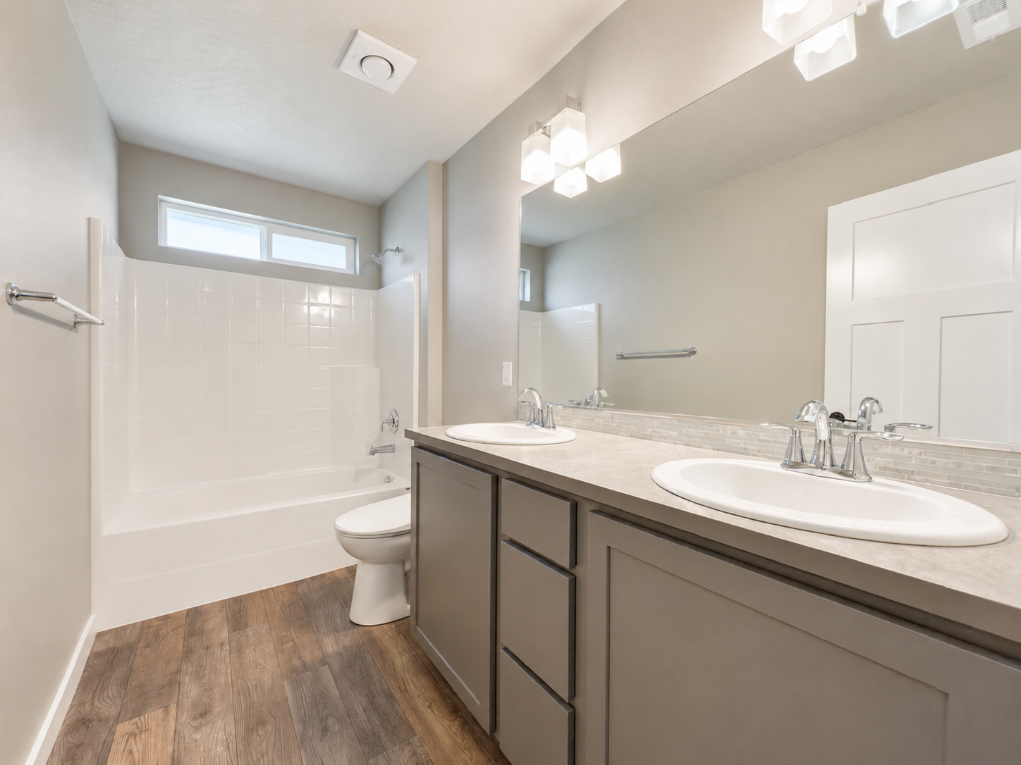 South Ridgetop Drive property image